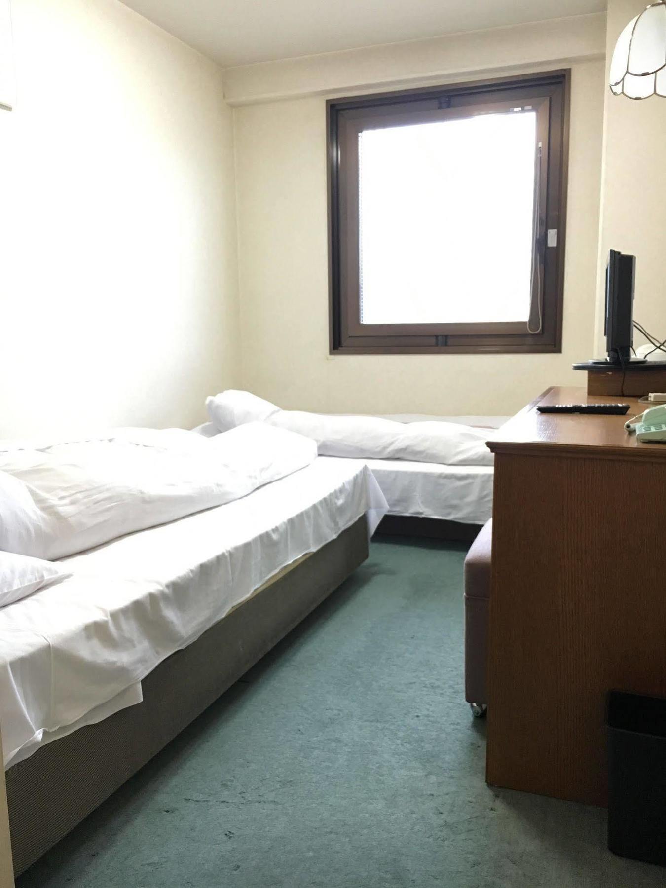 Aoi Business Hotel Fukuyama Extérieur photo